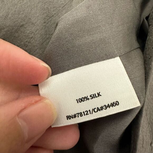 Eileen Fisher Metallic Gray 100% Silk Lightweight Blazer  & Dress Pants sz small - Picture 9 of 14
